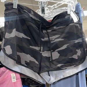 Athleta Black and Gray Camo Women's Athletic Shorts